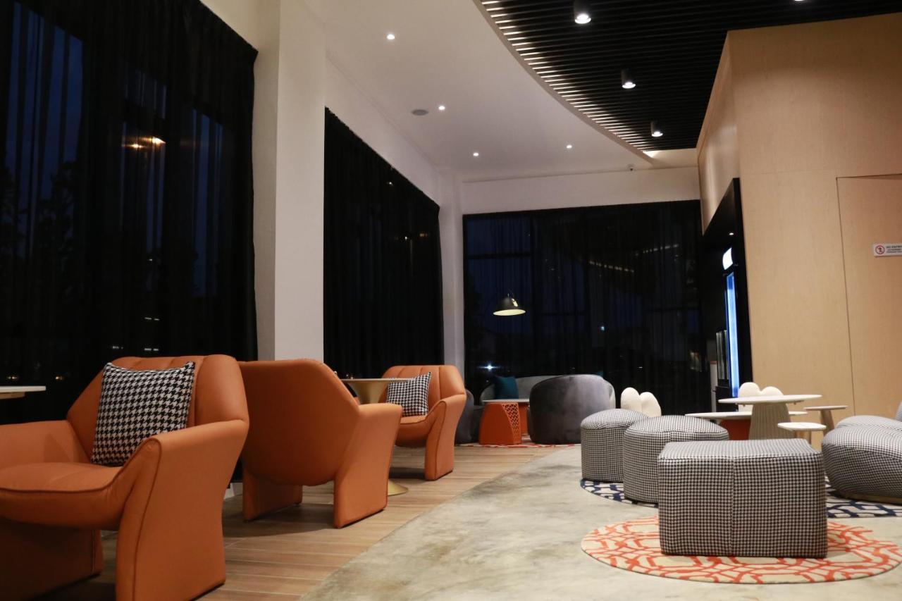 Otel Hotel Suite Sibu Eksteriør bilde