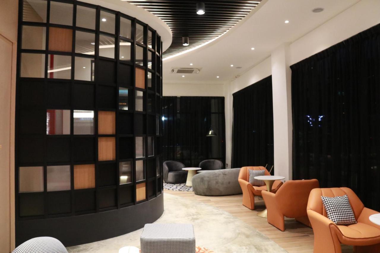Otel Hotel Suite Sibu Eksteriør bilde