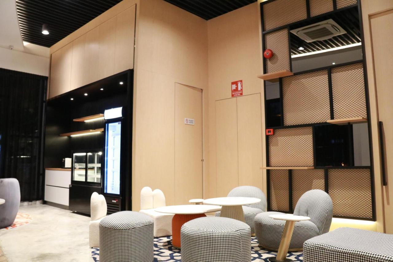 Otel Hotel Suite Sibu Eksteriør bilde