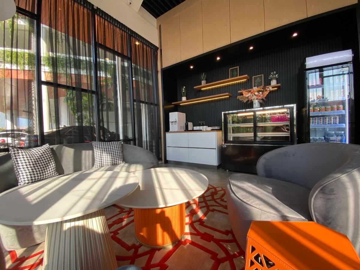 Otel Hotel Suite Sibu Eksteriør bilde