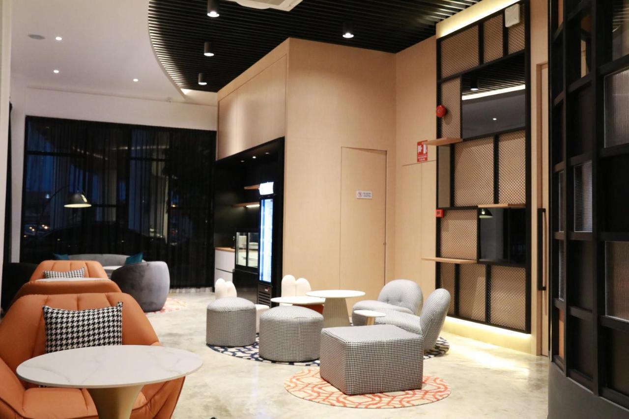 Otel Hotel Suite Sibu Eksteriør bilde